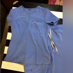 Figs Women's Short Sleeve Tee - Blue